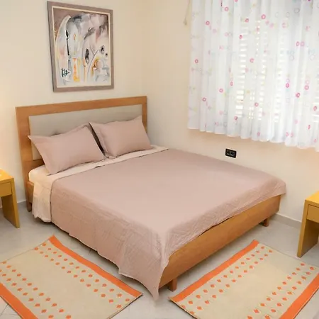 Marti Apartment *